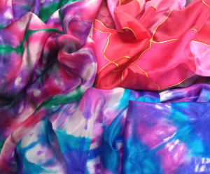 MARIE PHILPOTT, silk painter | Red Dragonfly Silks
